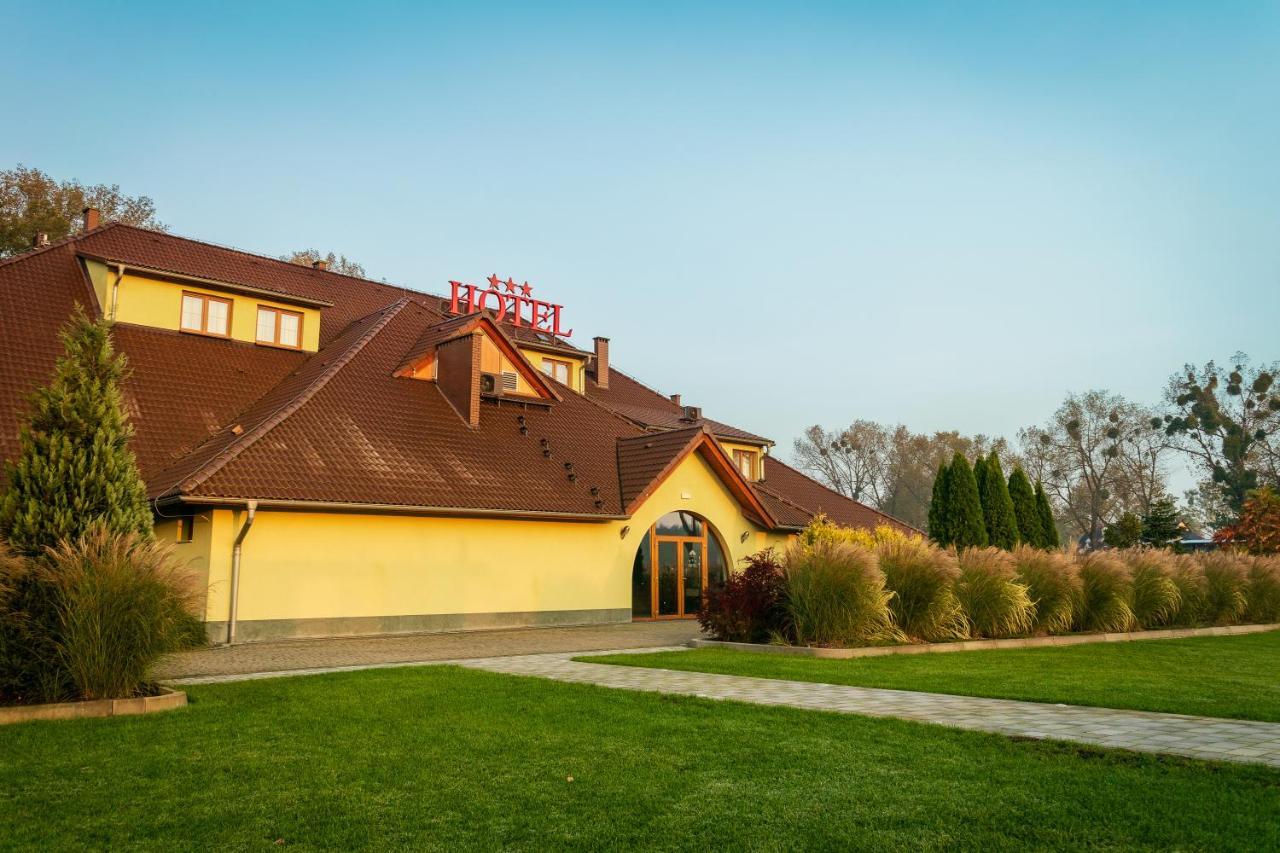 Zajazd U Dziadka Opole Exterior foto