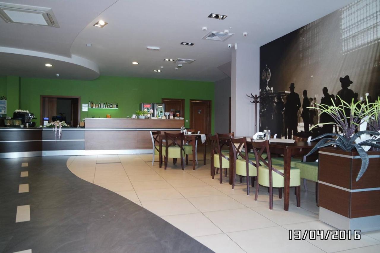 Zajazd U Dziadka Opole Exterior foto